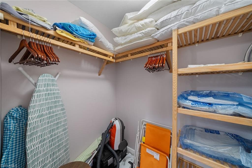 1015 Sandpiper ST D105-21
