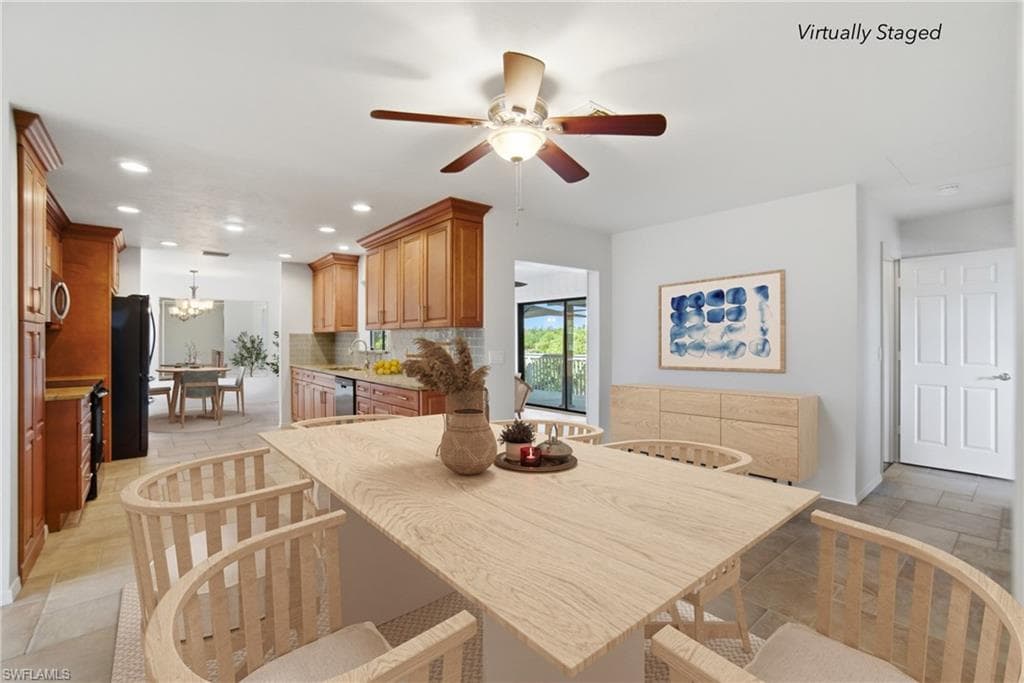 4986 Esplanade ST-10