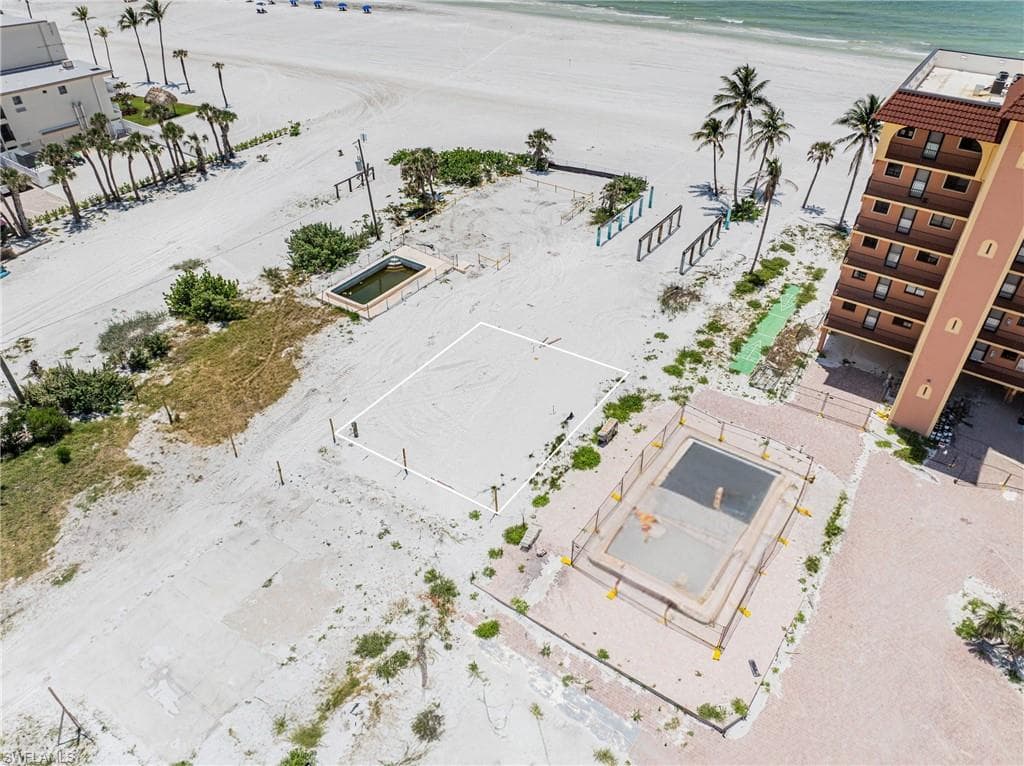 612 Estero BLVD-16