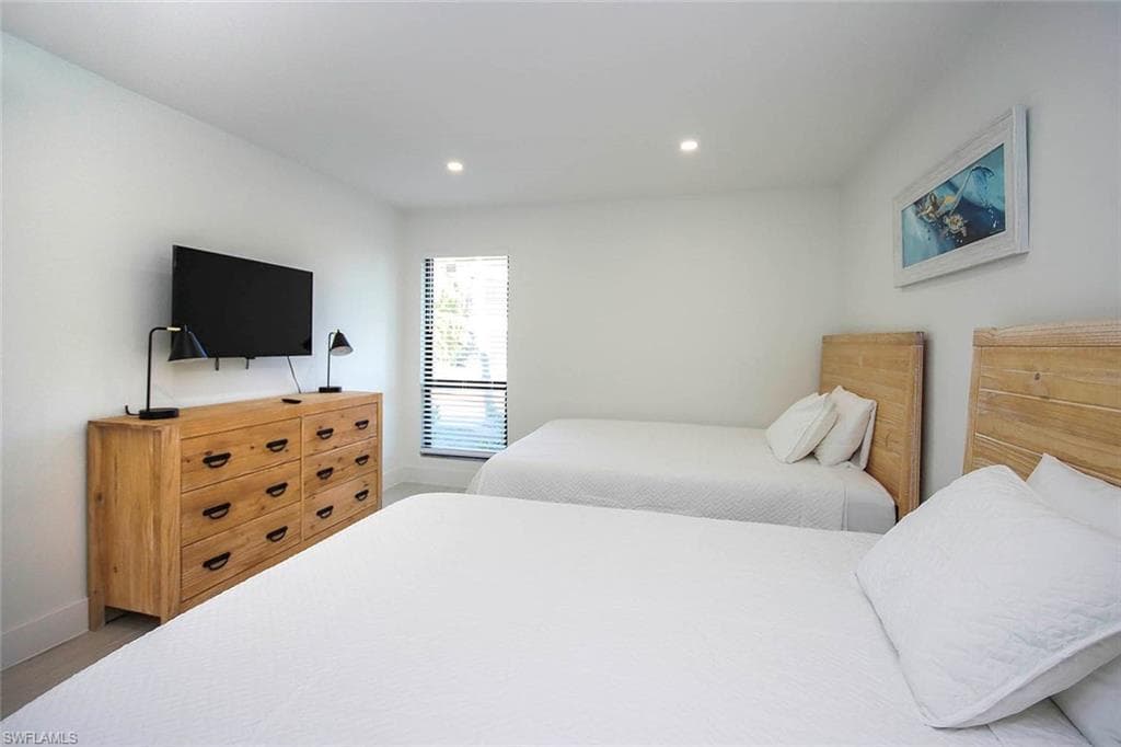 5117 Sea Bell RD E103-17