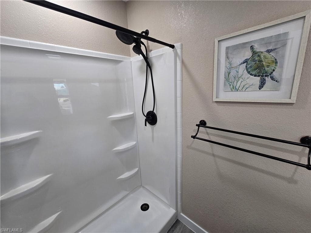 4701 Leilani LN-15