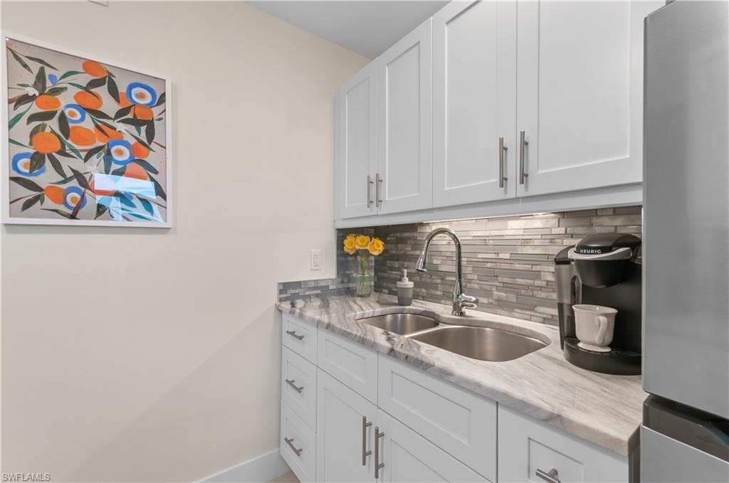641 12th AVE S 641-6