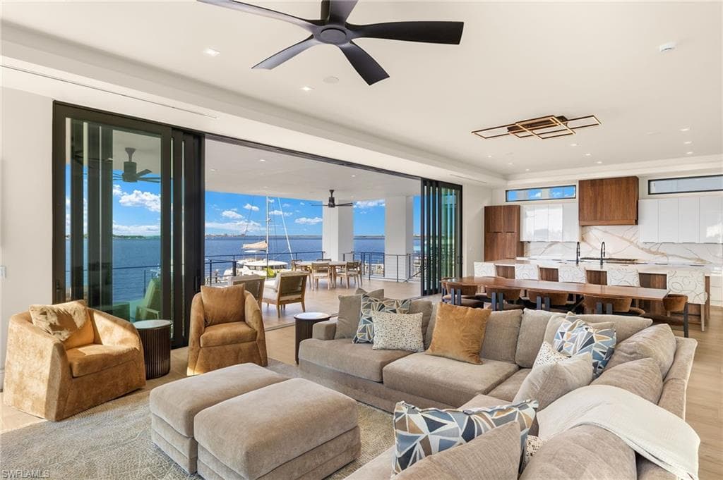 793 San Carlos DR-6
