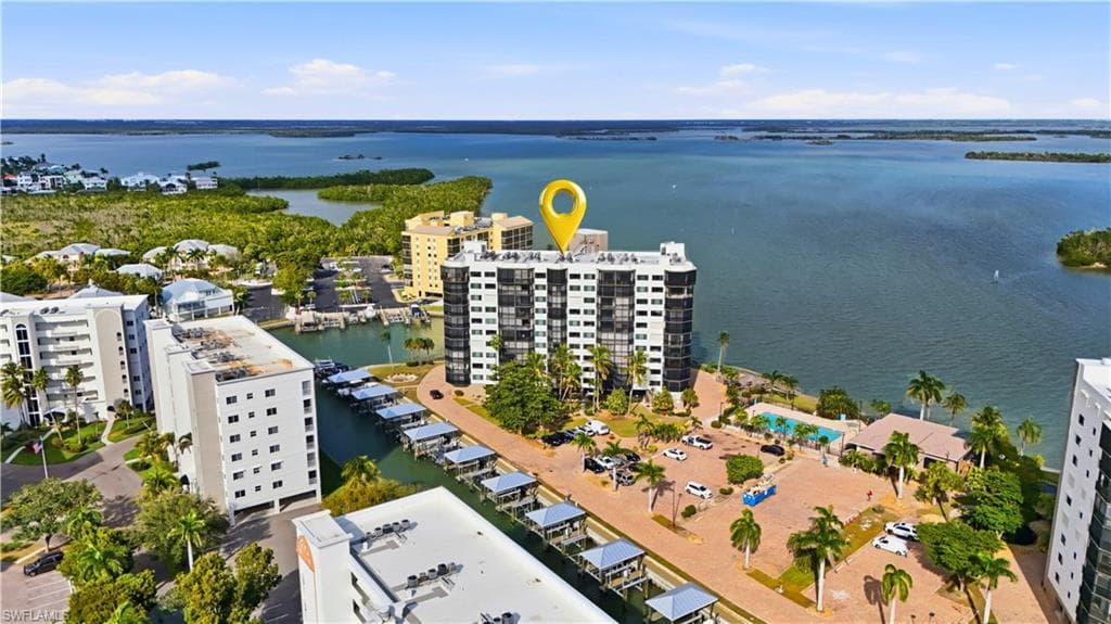 4265 Bay Beach LN 926-50