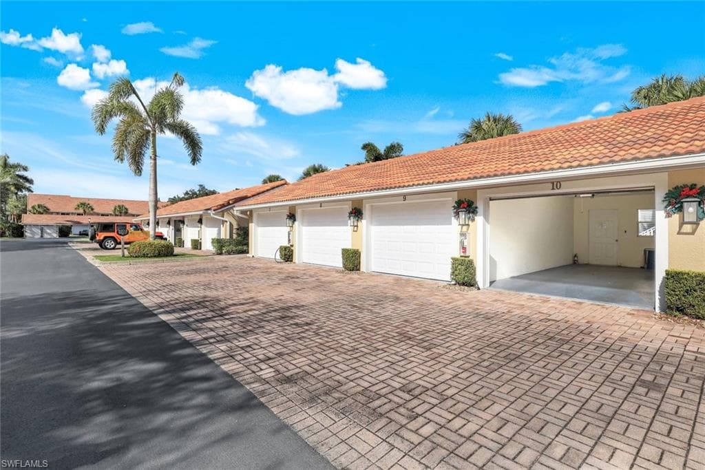 2373 Hidden Lake CT 8110-35