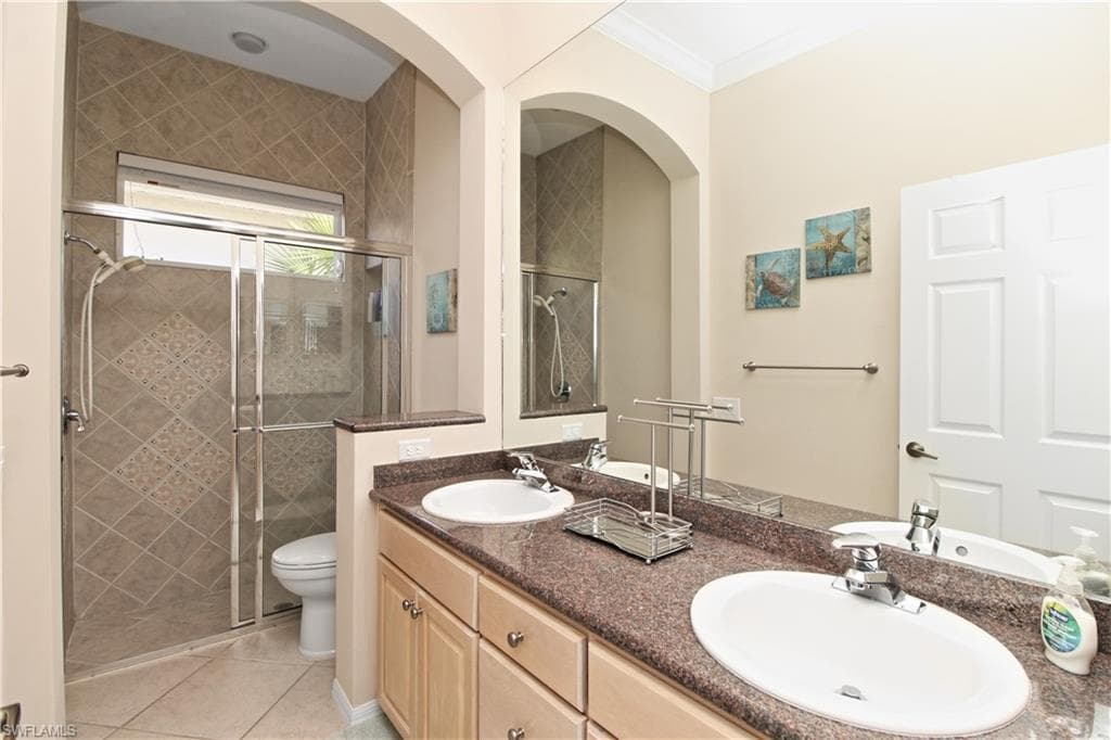 1901 Winding Oaks WAY-14