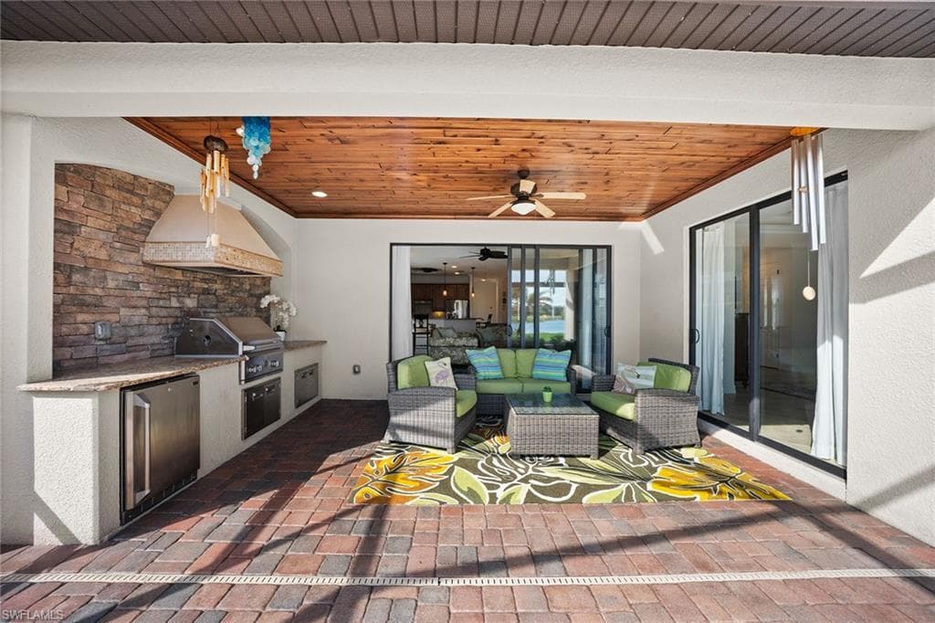 12504 Fenhurst WAY-32