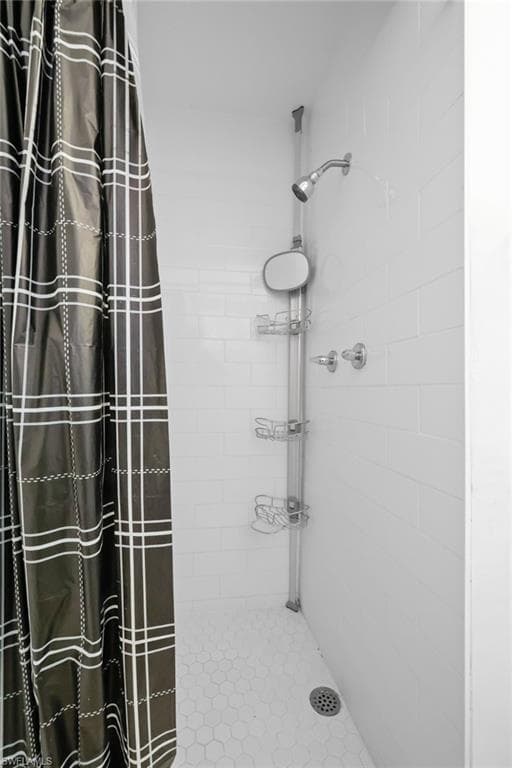 1661 Coronado RD-16