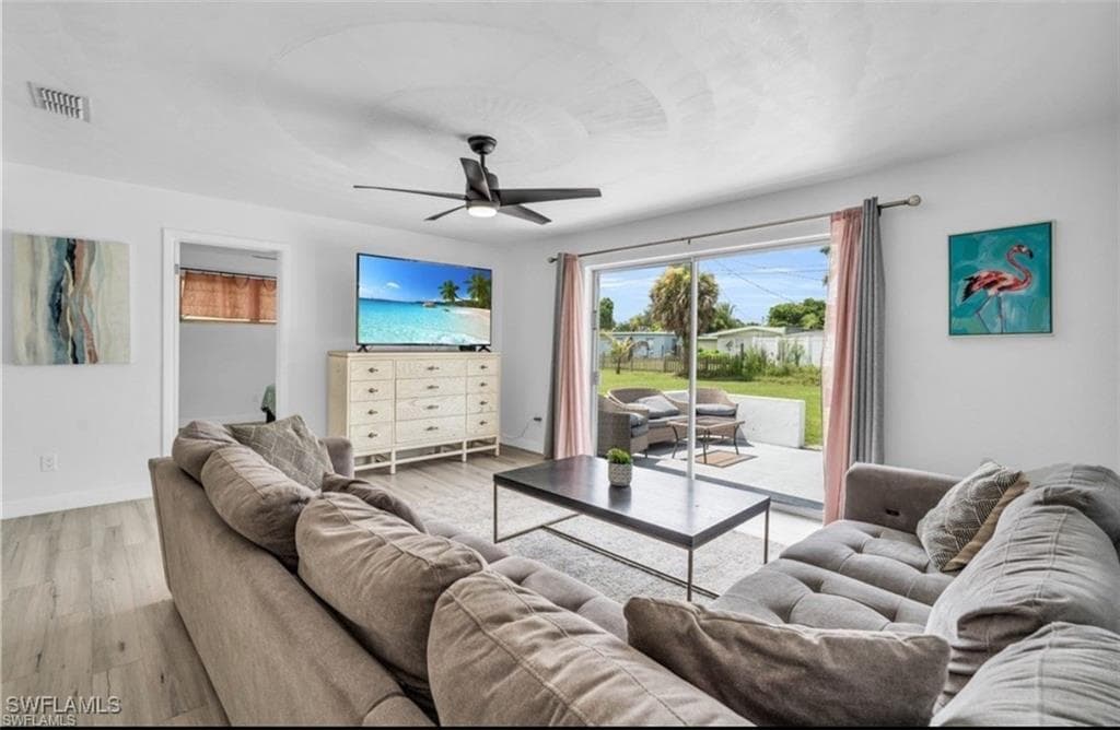 1661 Coronado RD-32
