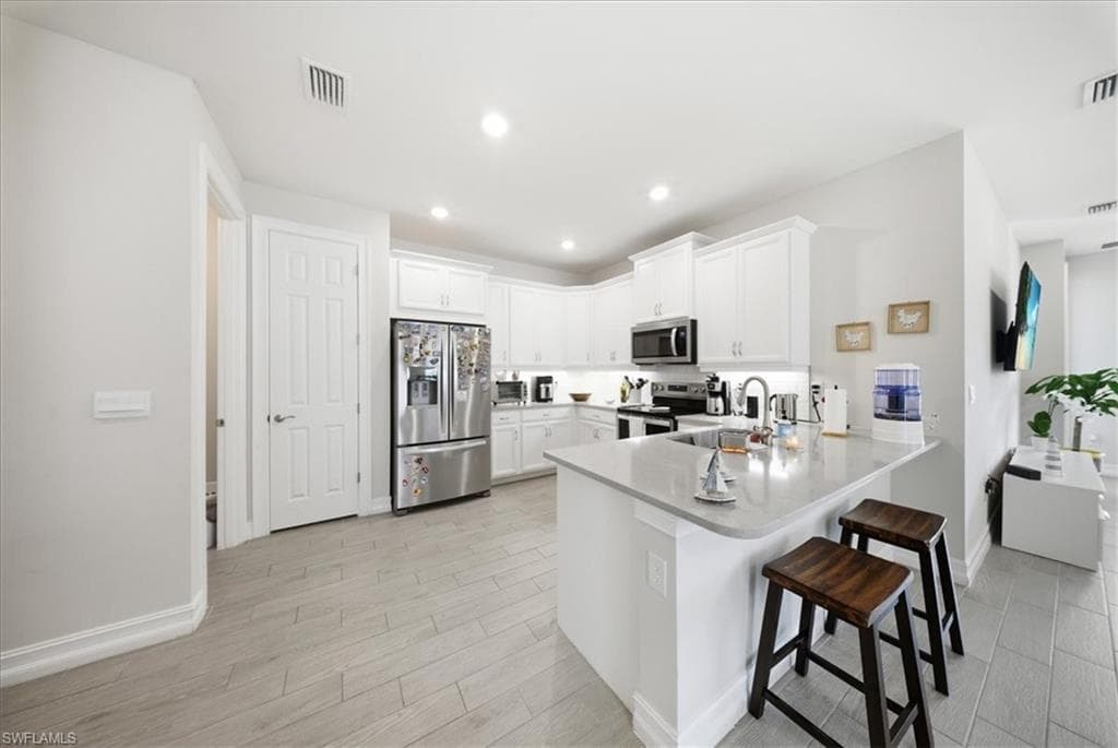 1074 Enbrook LOOP-21