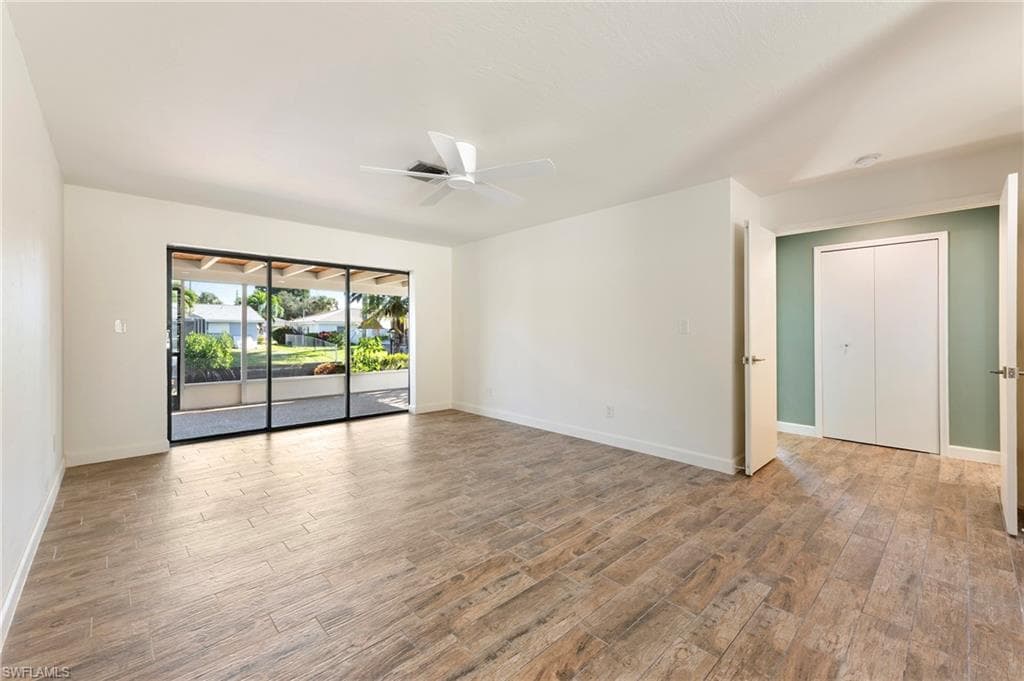 4548 Gulf AVE-17