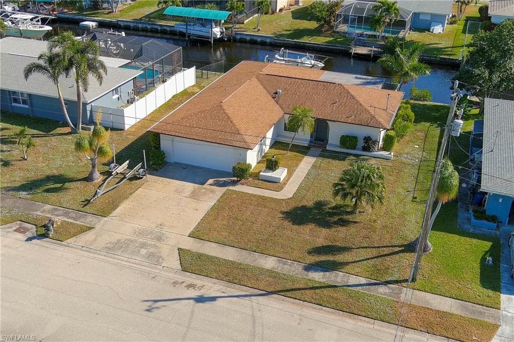 4548 Gulf AVE-34