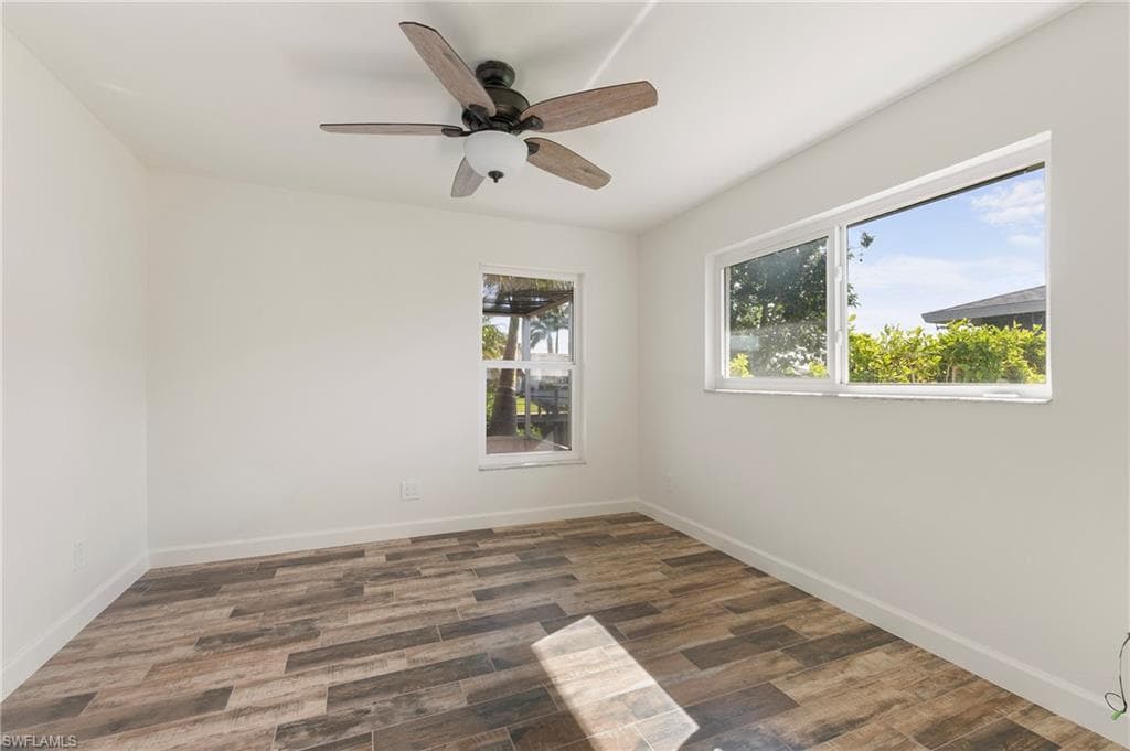 4548 Gulf AVE-19