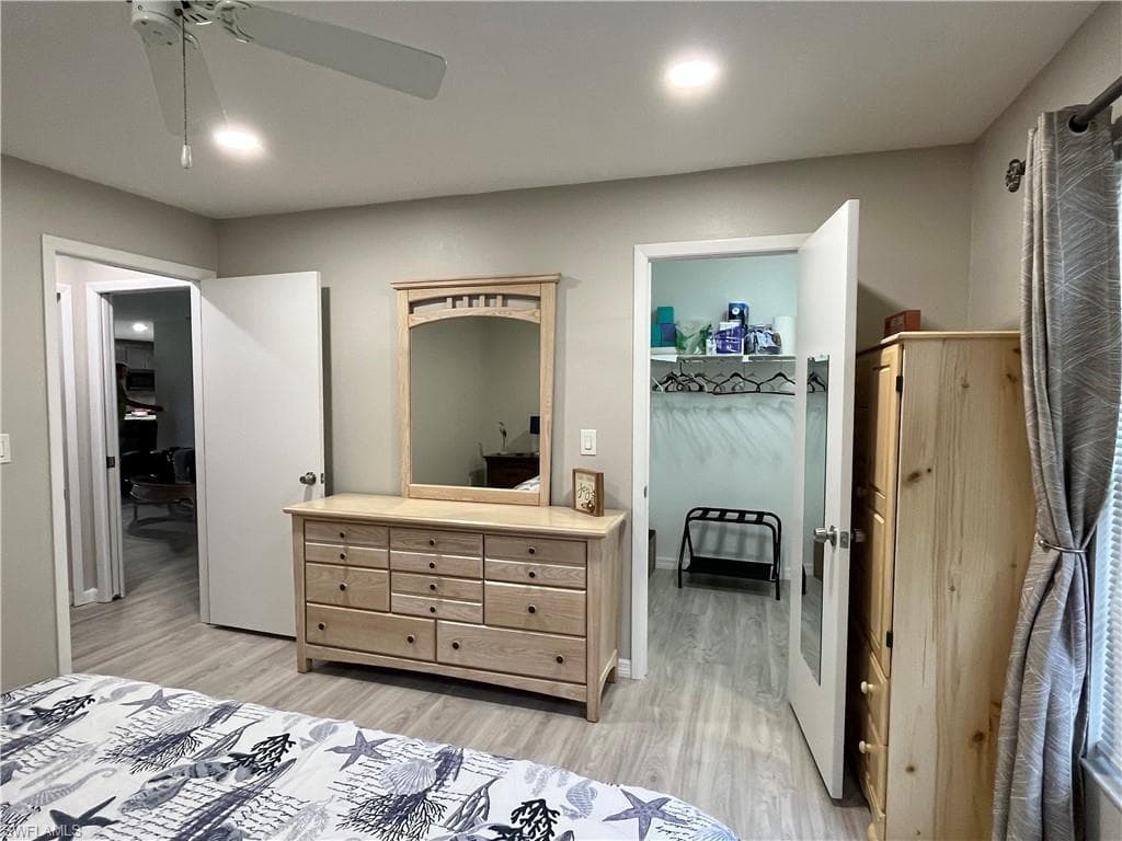 1254 Hazeltine DR-32