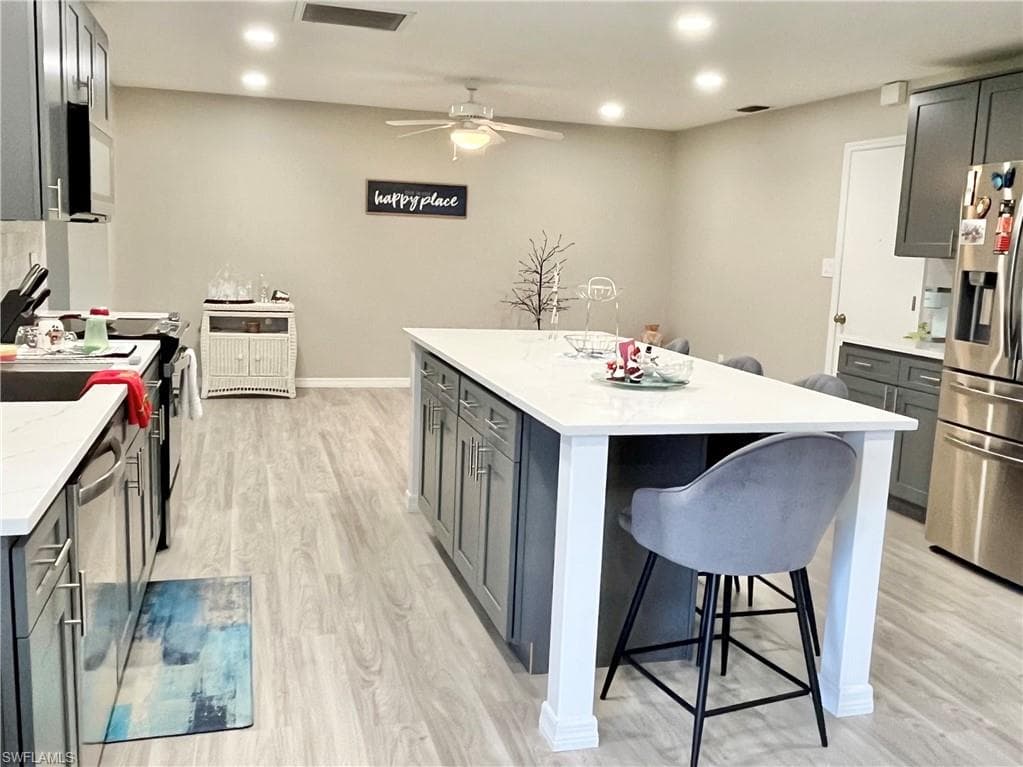 1254 Hazeltine DR-9