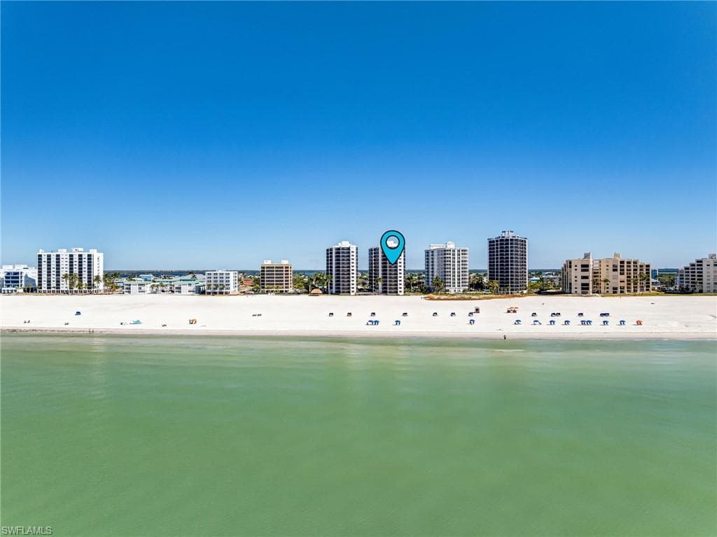 6612 Estero BLVD 703-5