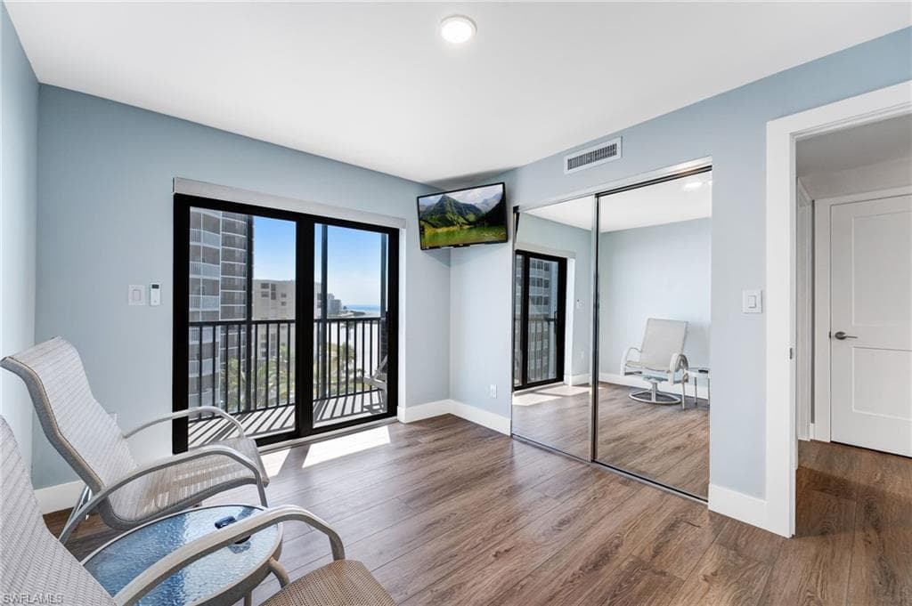 6612 Estero BLVD 703-41