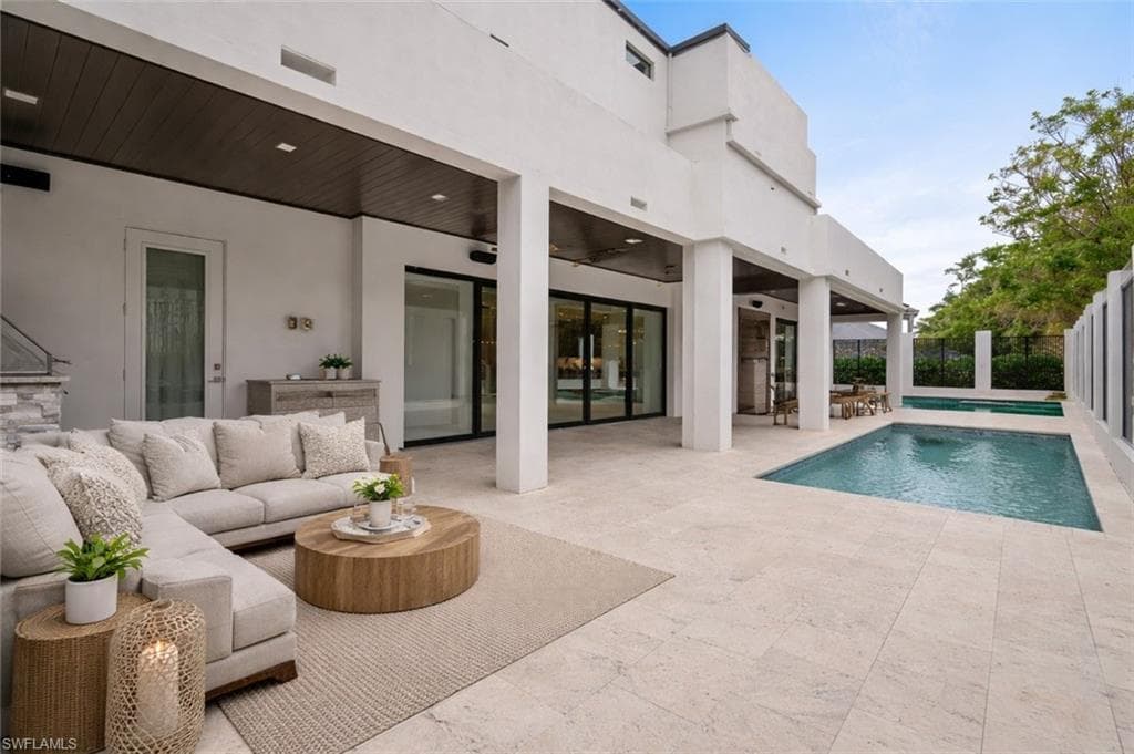 3800 Crayton RD-21