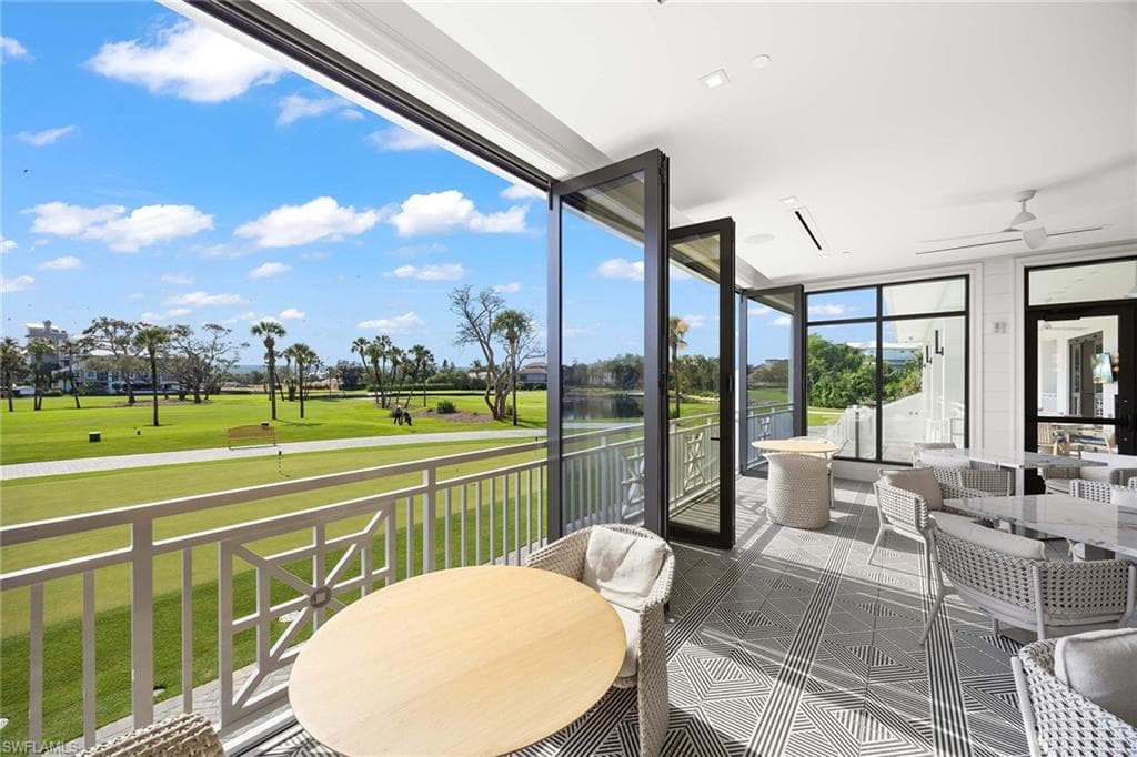 828 Hideaway CIR E 4-434-34