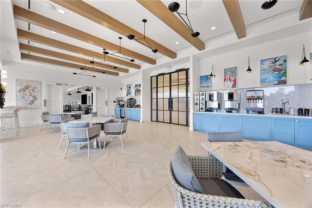 828 Hideaway CIR E 4-434-31
