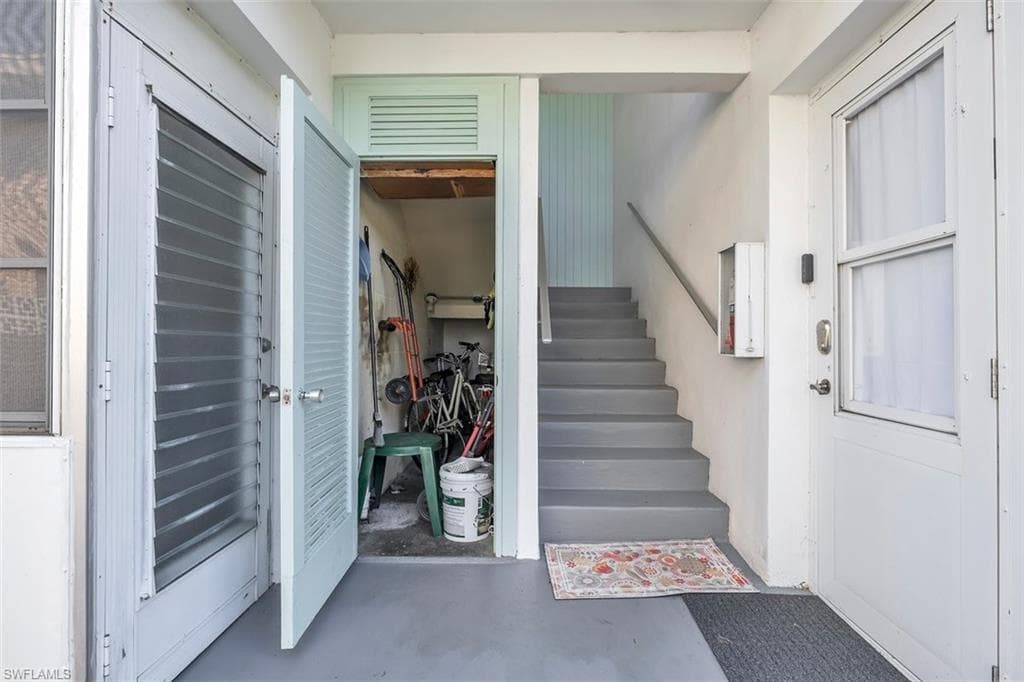 403 SE 43rd TER 11-27