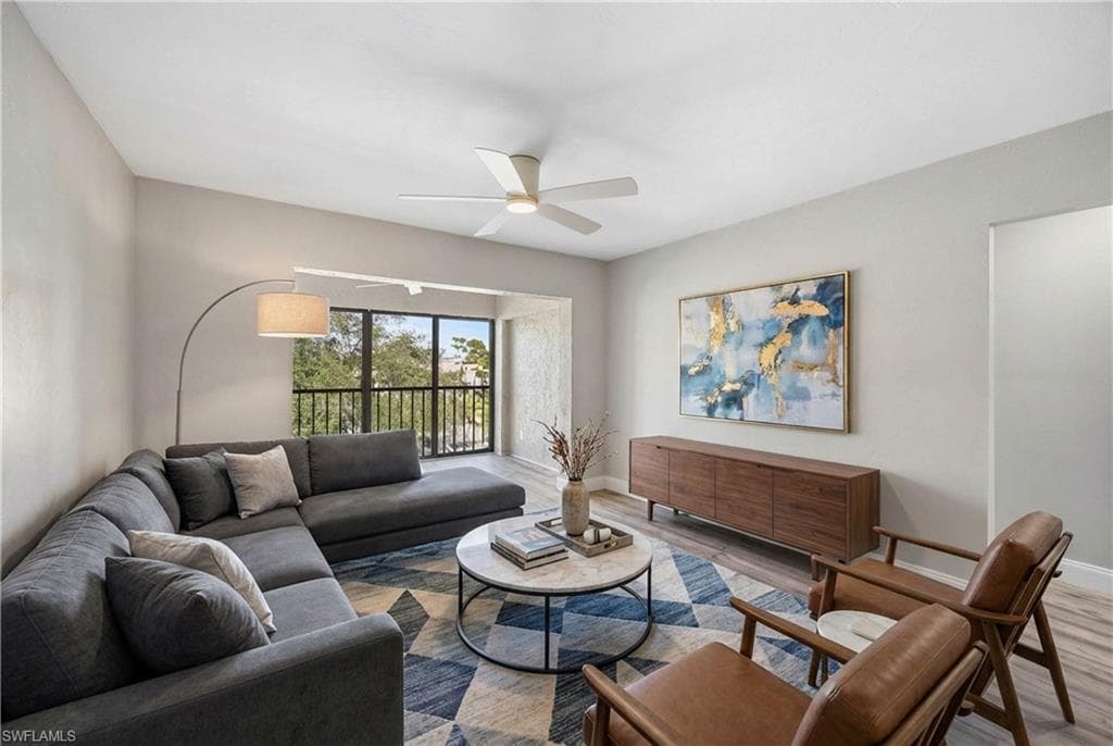 228 Fox Glen DR 3310-13