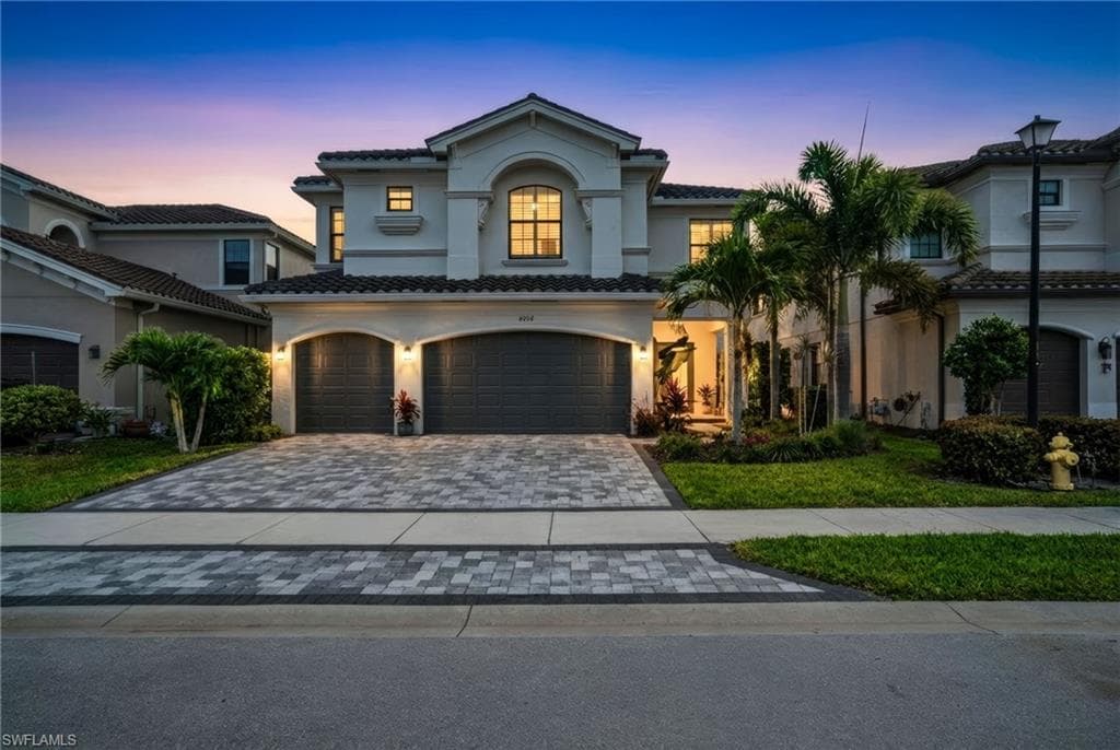 4654 Kensington CIR-26
