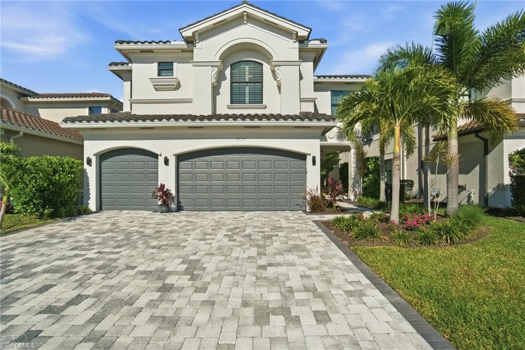 4654 Kensington CIR-29