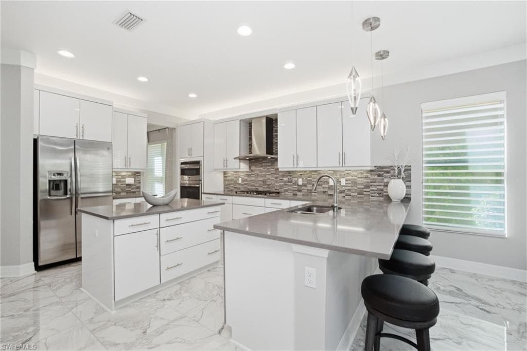 4654 Kensington CIR-4