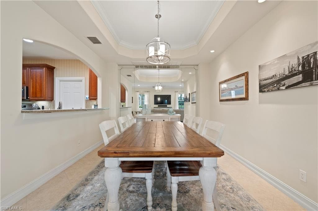 2809 Tiburon BLVD E 2-8