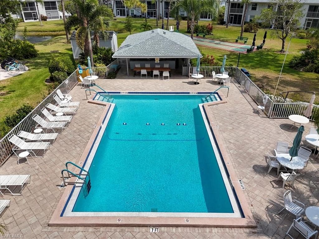 7086 Nantucket CIR 6-9
