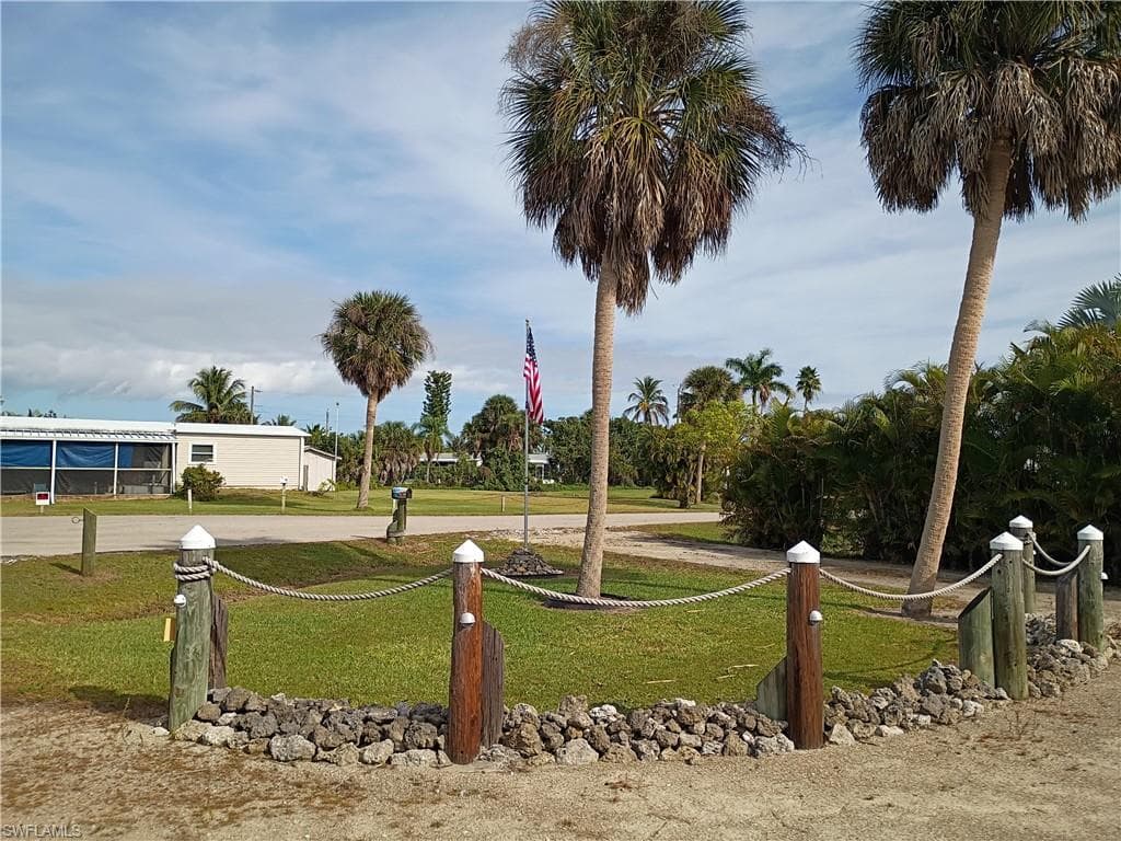7867 Raymary ST-42