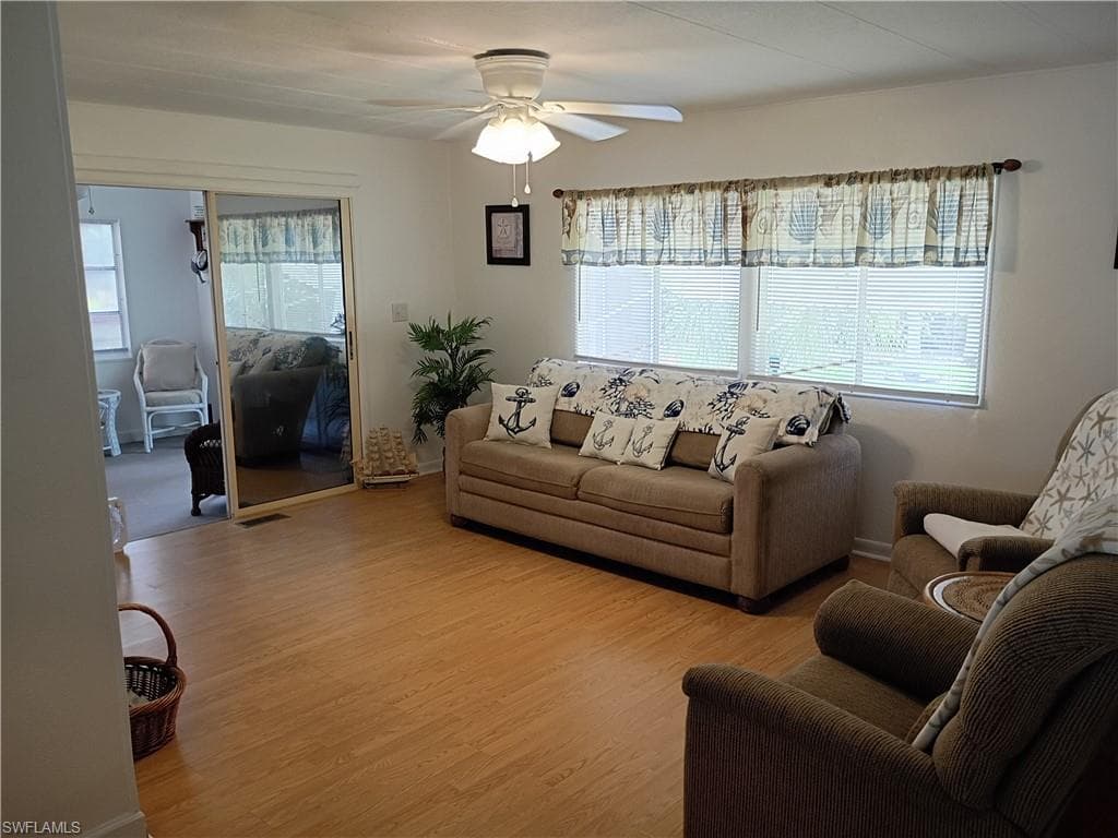 7867 Raymary ST-20