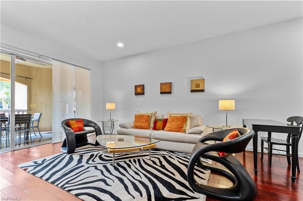 1845 Les Chateaux BLVD 202-22