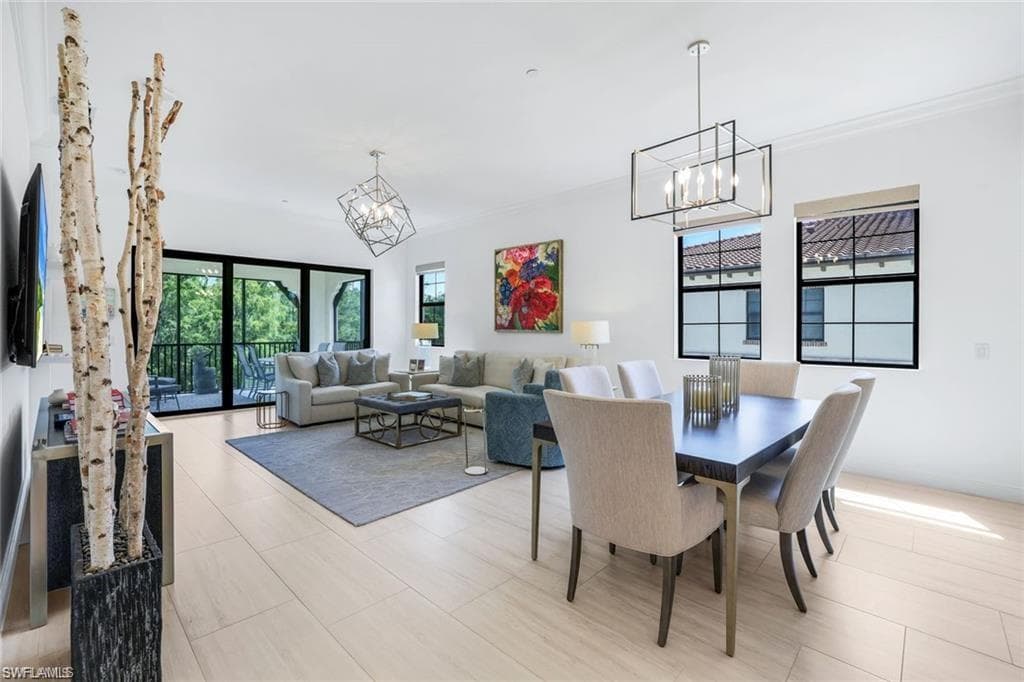16374 Viansa WAY 302-8