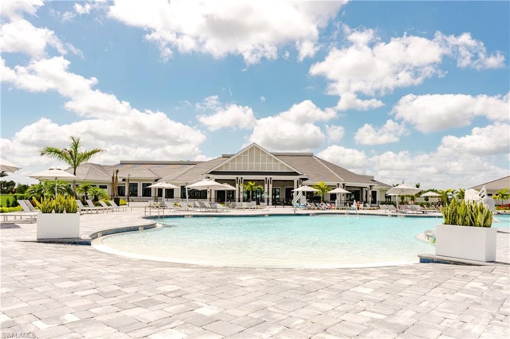 5527 DOUBLE EAGLE CIR 3815-42
