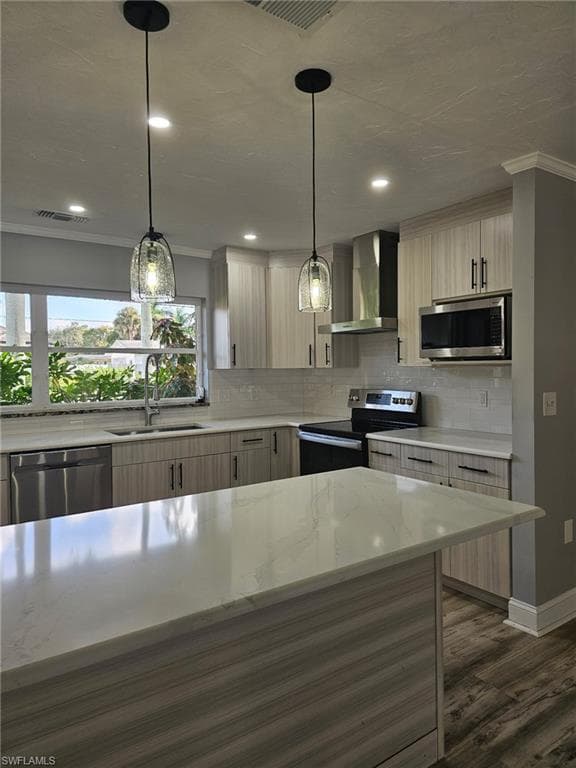 3933 E River DR-9