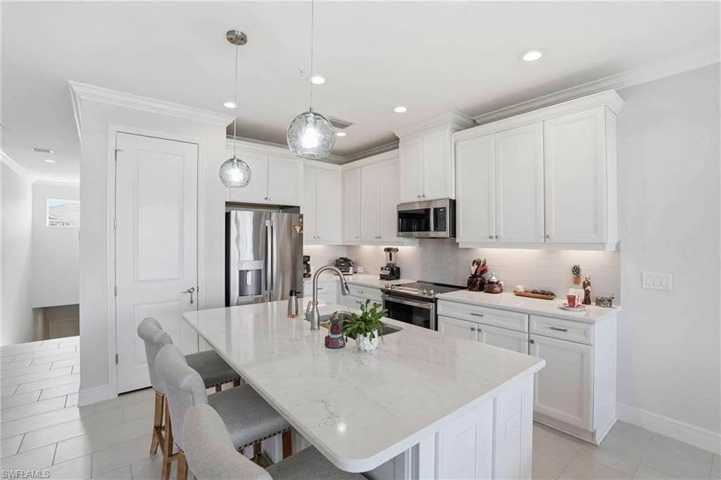 2647 Seychelles CIR 2206-3