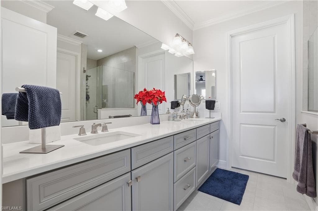 2647 Seychelles CIR 2206-8