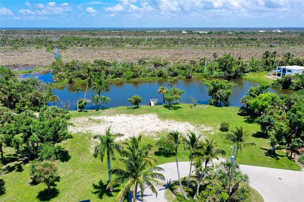 4037 Coquina DR-34