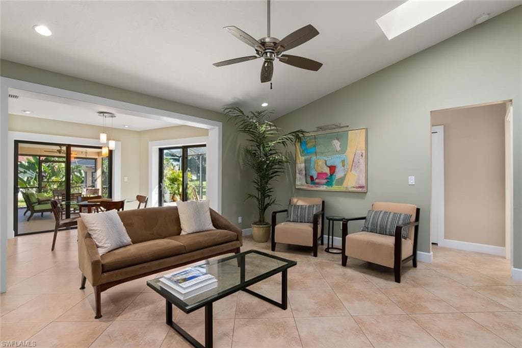 9977 Treasure Cay Ln-7