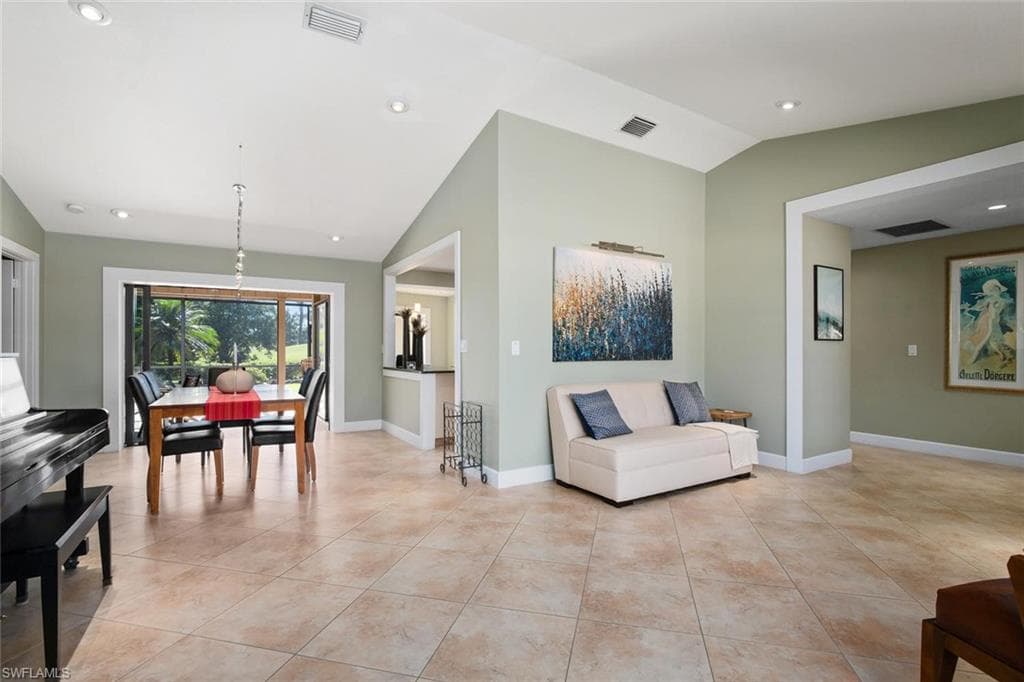 9977 Treasure Cay Ln-3