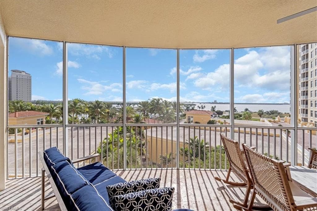 6061 Silver King BLVD 306-31