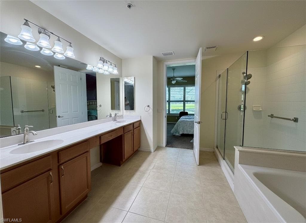 12038 Covent Garden CT 704-6