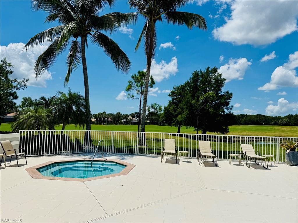 12038 Covent Garden CT 704-19