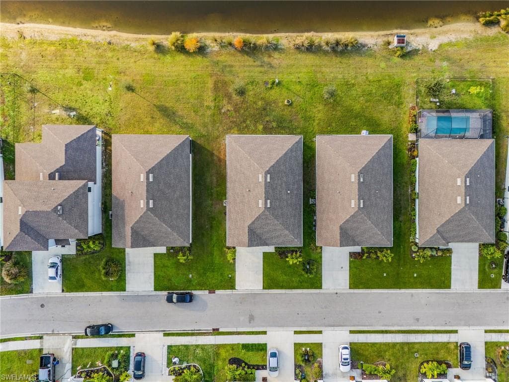 16033 Beachberry DR-23