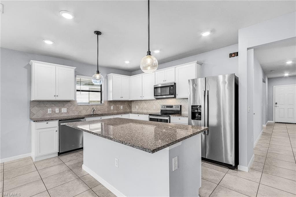 16033 Beachberry DR-3
