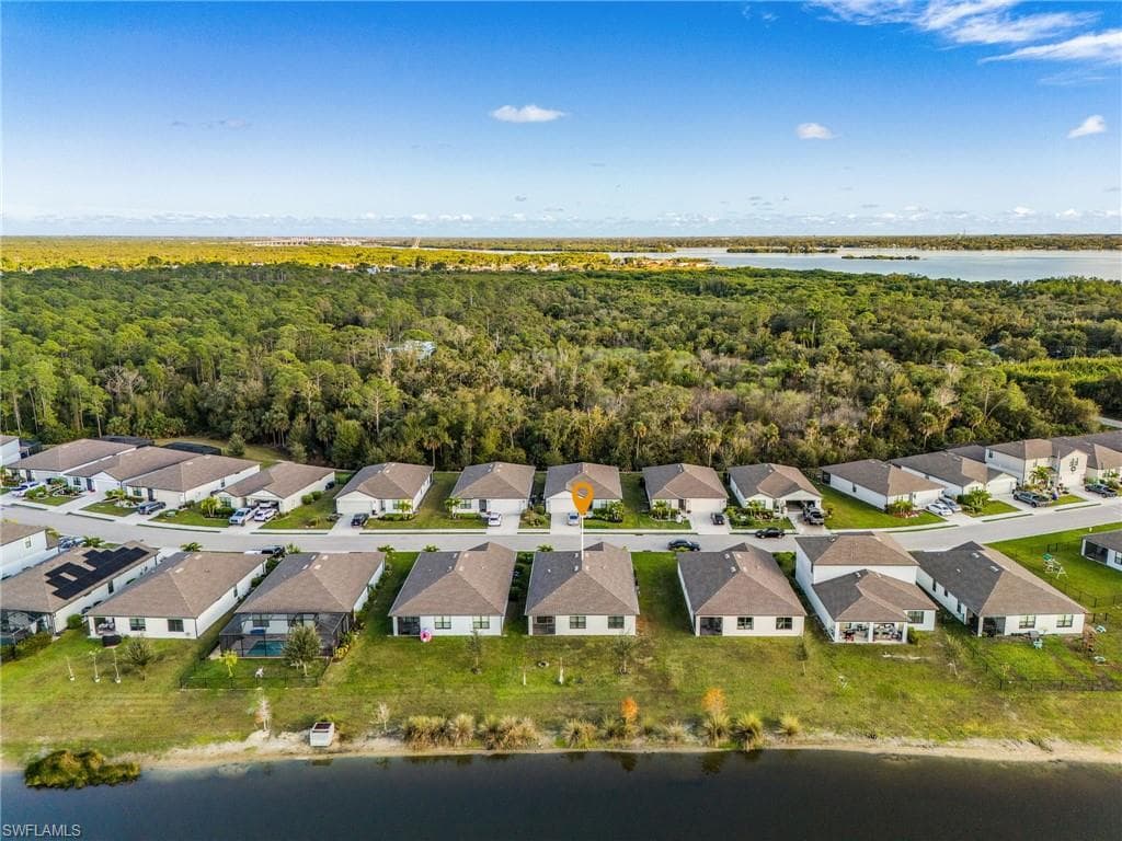 16033 Beachberry DR-24