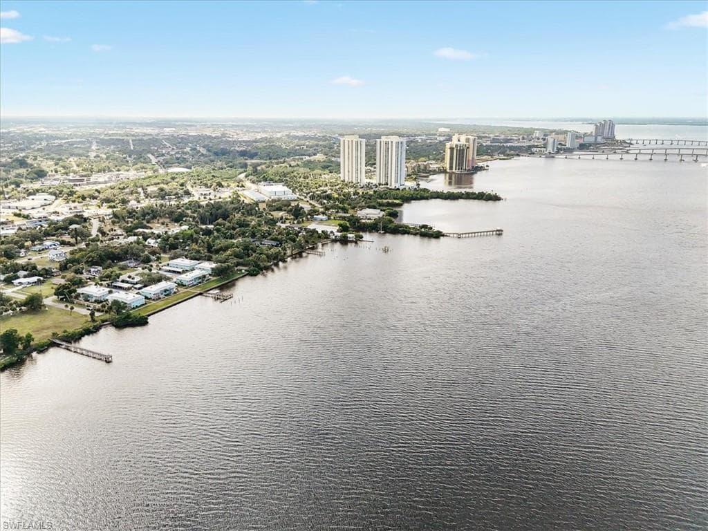 3225 E Riverside DR 63-F-26