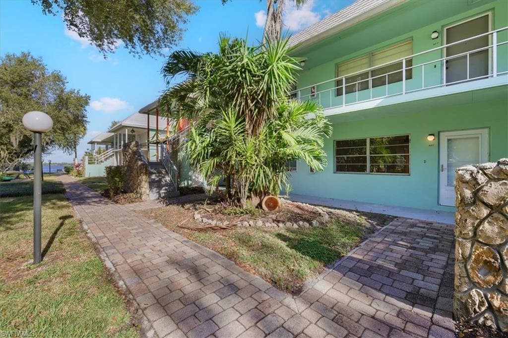 3225 E Riverside DR 63-F-4